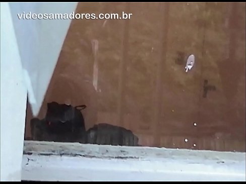 ❤️ Напален човек ја гледа својата девојка со друг дечко, снима ебано видео без да ја вознемирува двојката Тешко порно кај нас