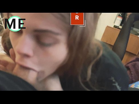 ❤️ Кур за грло, искинати гаќички и искинати штикли убаво да се запознаат Тешко порно кај нас